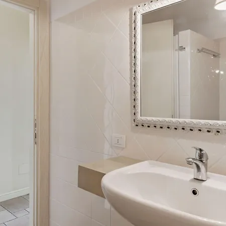 Residential Complex With Panoramic Views And Pool 호텔 오게비오
