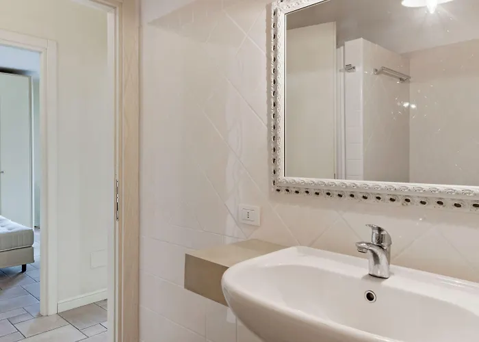 Residential Complex With Panoramic Views And Pool Hotell Oggebbio